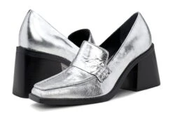 Vince Camuto Segellis